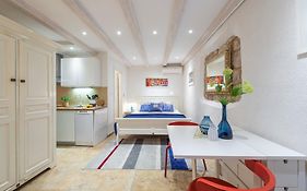 Apartment Neva